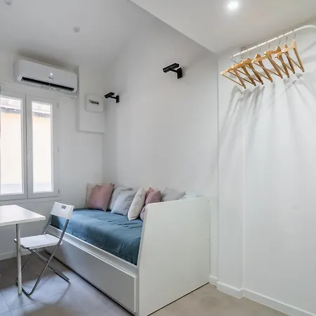 Bonsai Flat In * בוסוליי