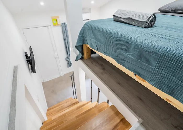 Bonsai Flat In Apartment